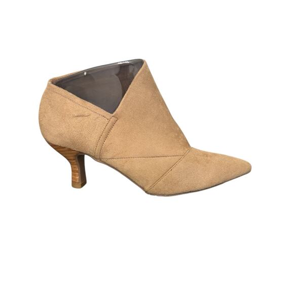NIB! Adrianna Papell Hayes Ankle Boot in Oat Micro Suede - Size 7.5 - Picture 9 of 14